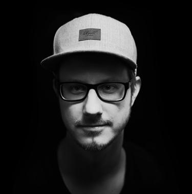 Florian
Schroeder